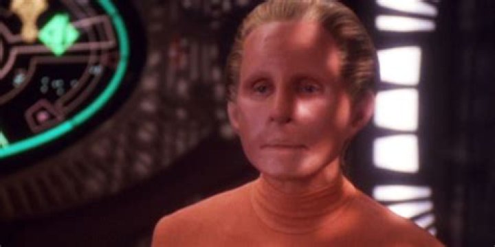 Does odo go back to being a changeling?
