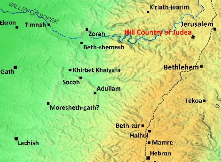 Where did zacharias and elizabeth live?